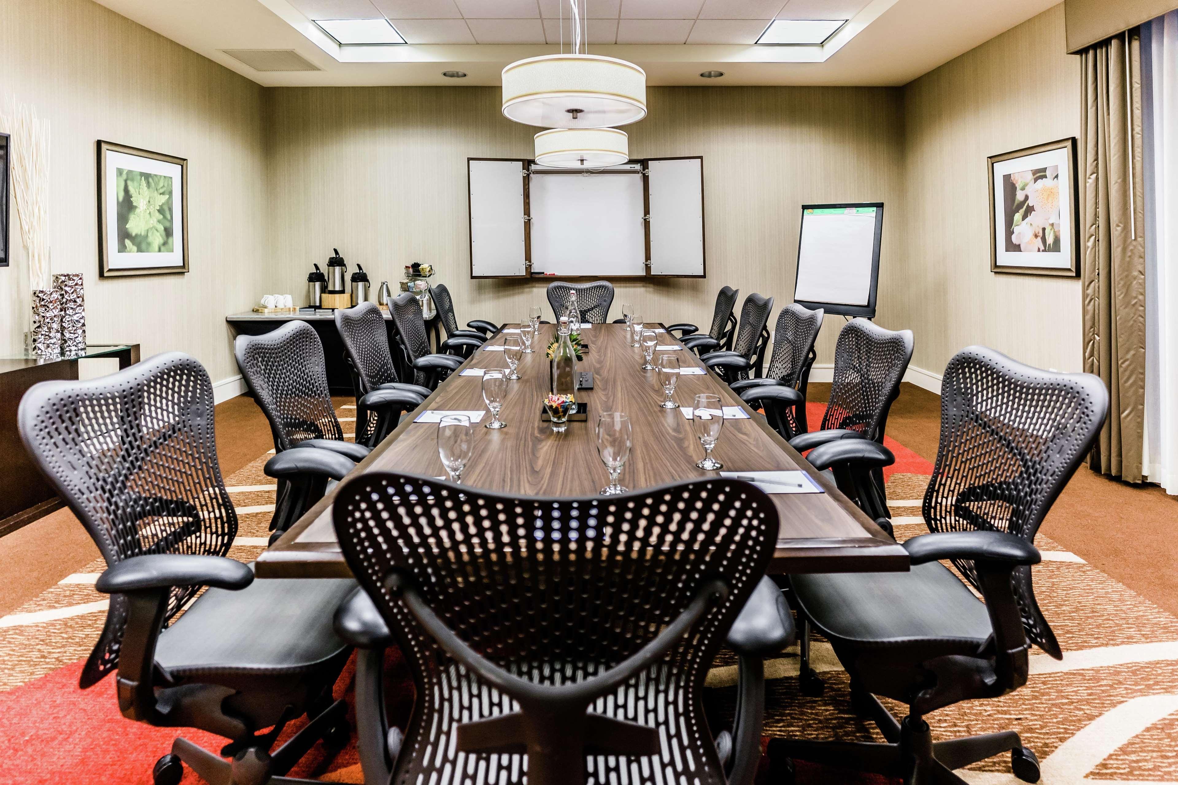 Hilton Garden Inn Exton-West Chester Ngoại thất bức ảnh