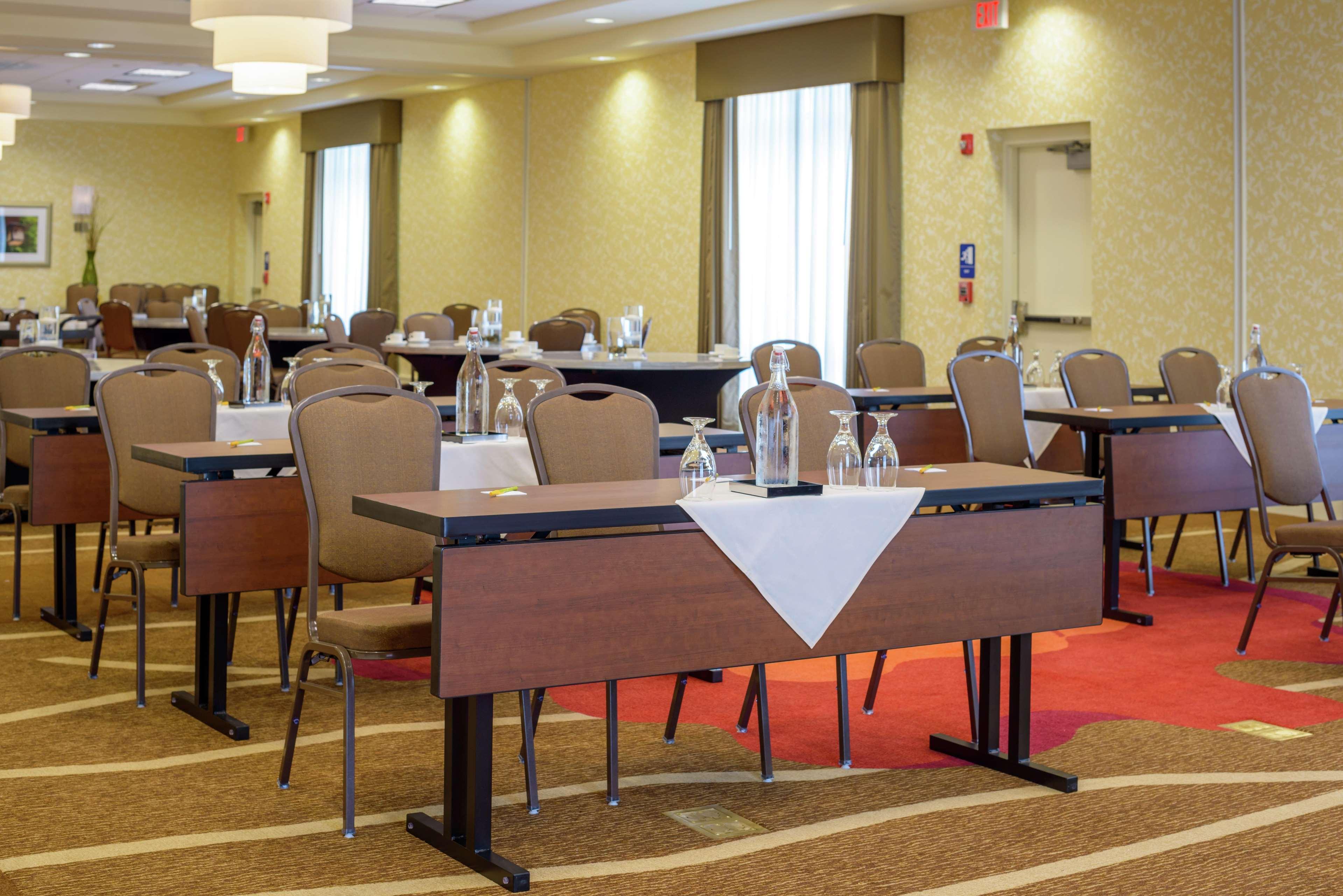 Hilton Garden Inn Exton-West Chester Ngoại thất bức ảnh