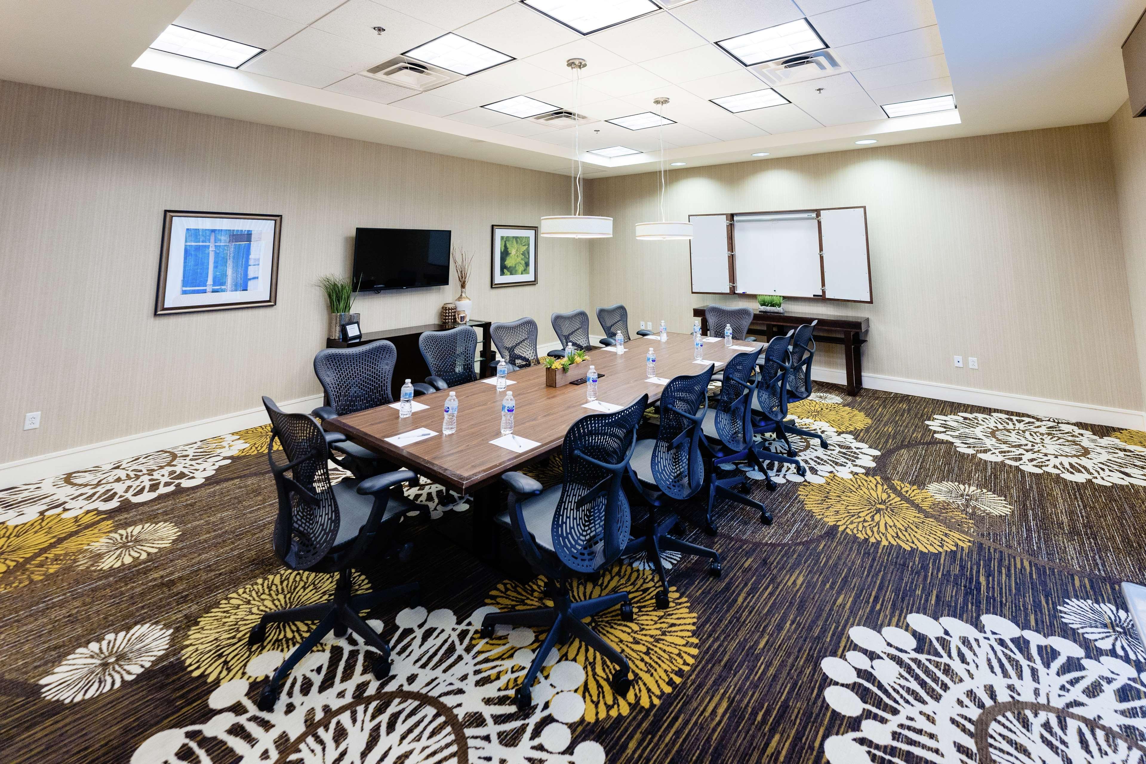 Hilton Garden Inn Exton-West Chester Ngoại thất bức ảnh